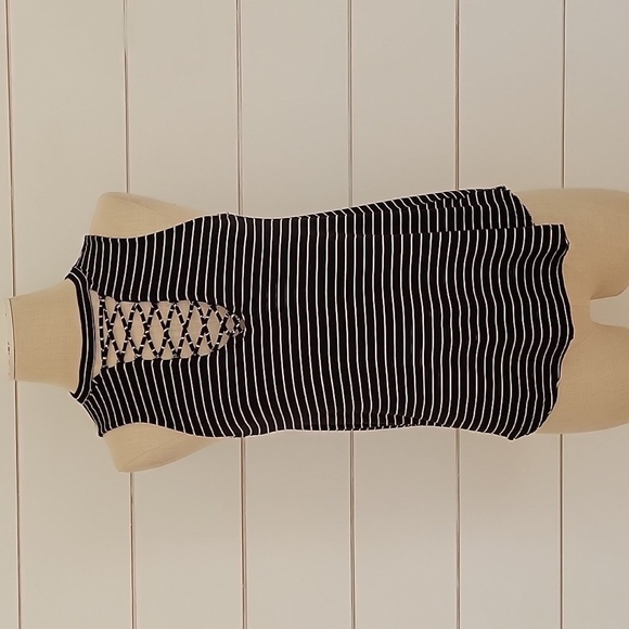 AMERICAN EAGLE OUTFITTERS xxs soft & sexy tank black and white striped lace up - Picture 1 of 6